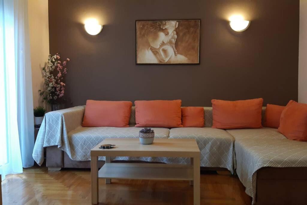 Georgia'S Cozy Apartment In Koukaki Athene Buitenkant foto